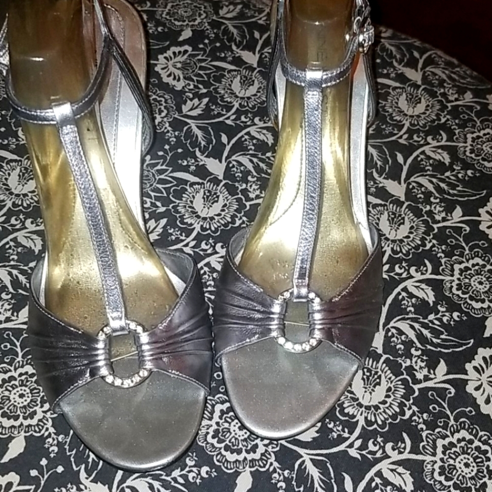 NWNICOLETTE SILVER LEATHER